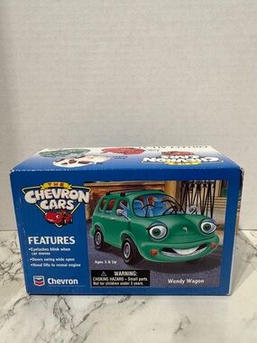 The Chevron Cars Wendy Wagon Car in Package 2 Doors & Hood Opens In Box
